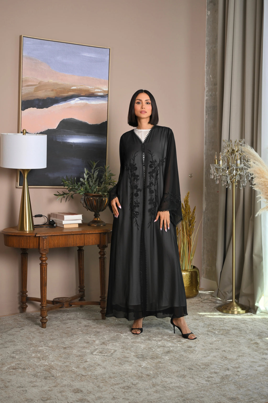 Emirati wedding abaya in chiffon fabric with feminine embroidery details
