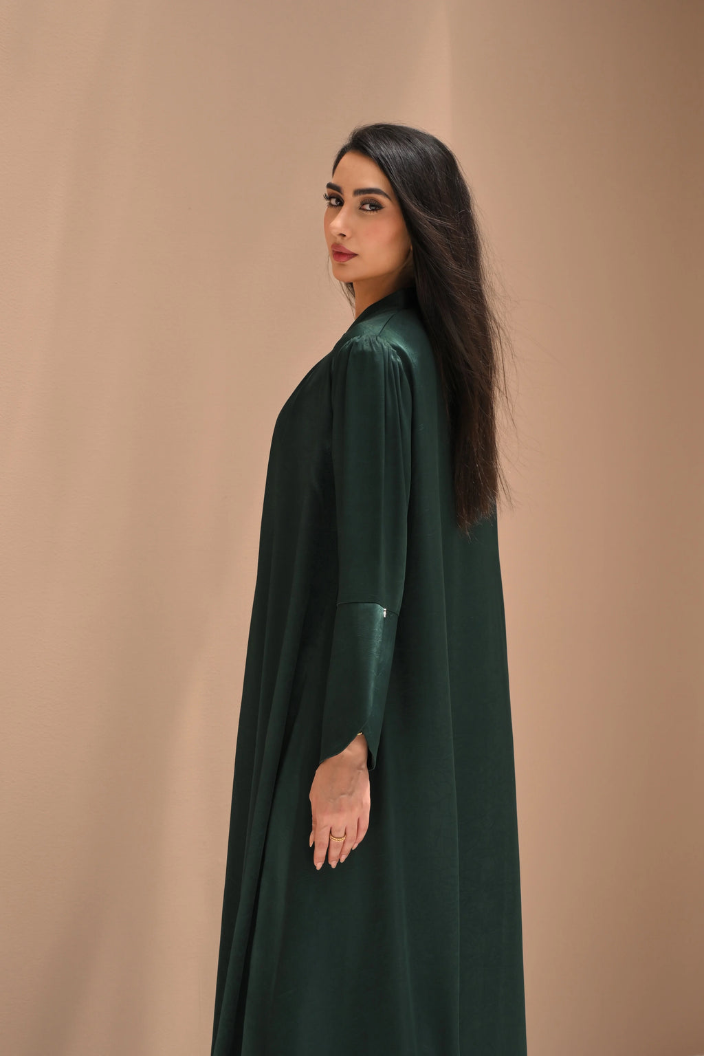 Luxury Plain Nida Abaya in Mauve Color with Elegant Emirati Design by Al Anood