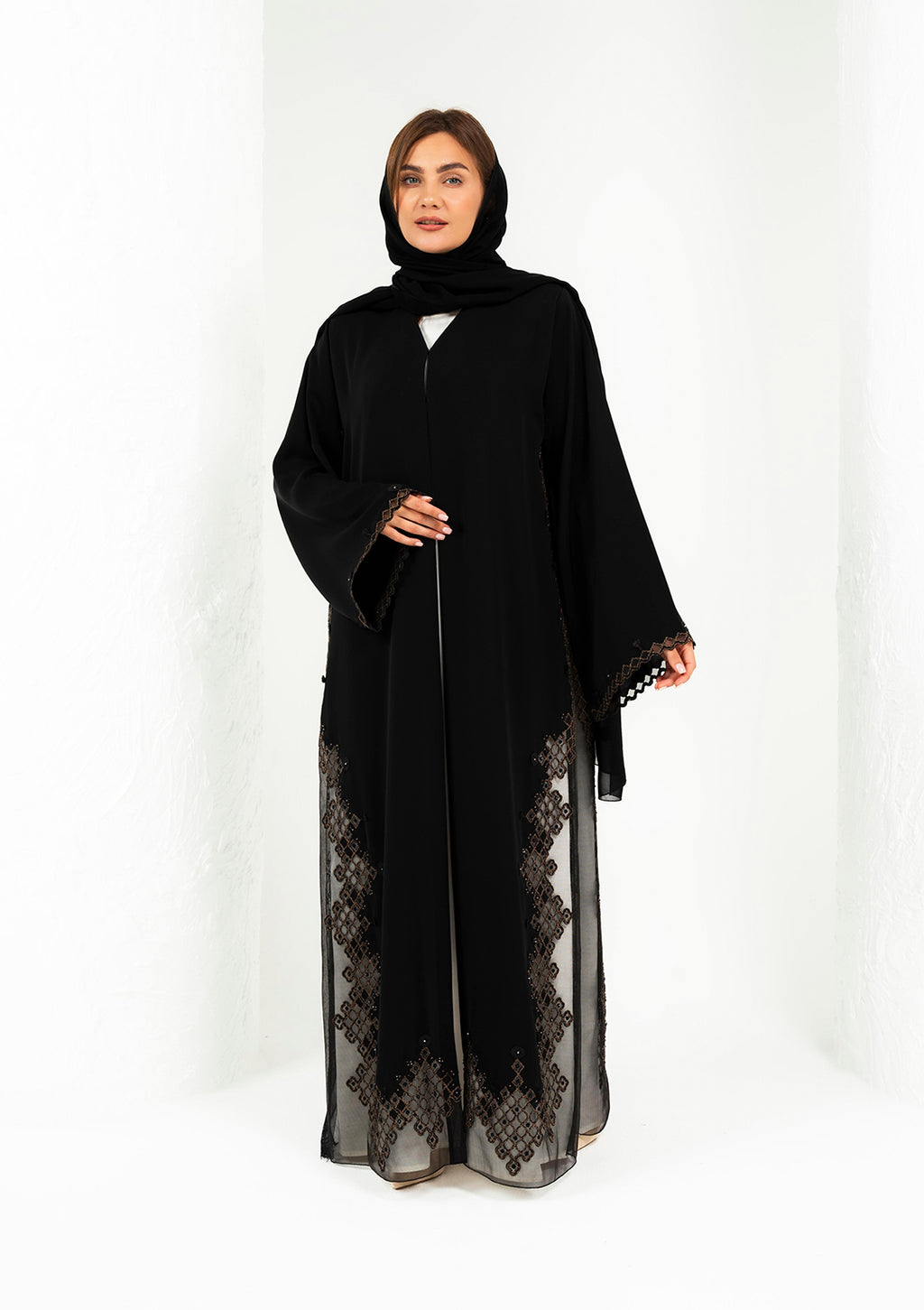 elegant UAE abaya with geometric embroidery design